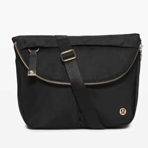 Lululemon All Night Festival Bag, 5L, BLK/GOLD